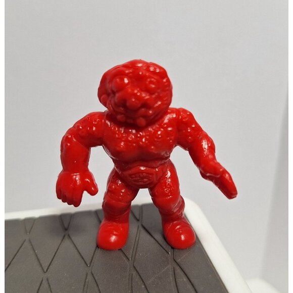 Weird Ball Flyweight Red Wrestler Vintage Monster 2" - Picture 15 of 15